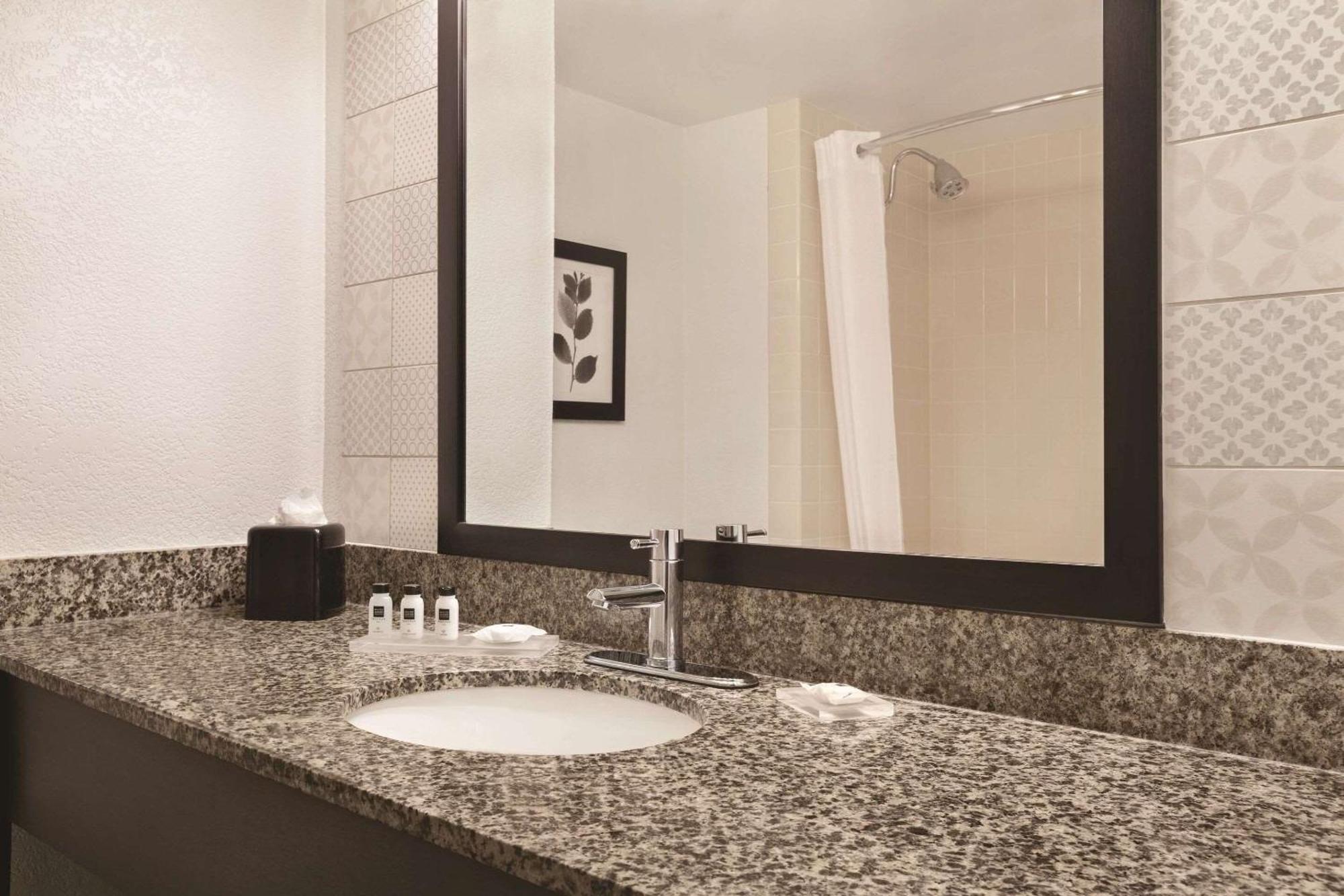 Country Inn & Suites By Radisson, San Diego North, Ca Exteriör bild